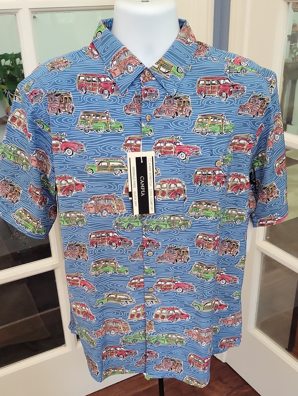 NWT -- CAMPIA Men's Short-Sleeve Button-Up Shirt | Size: L